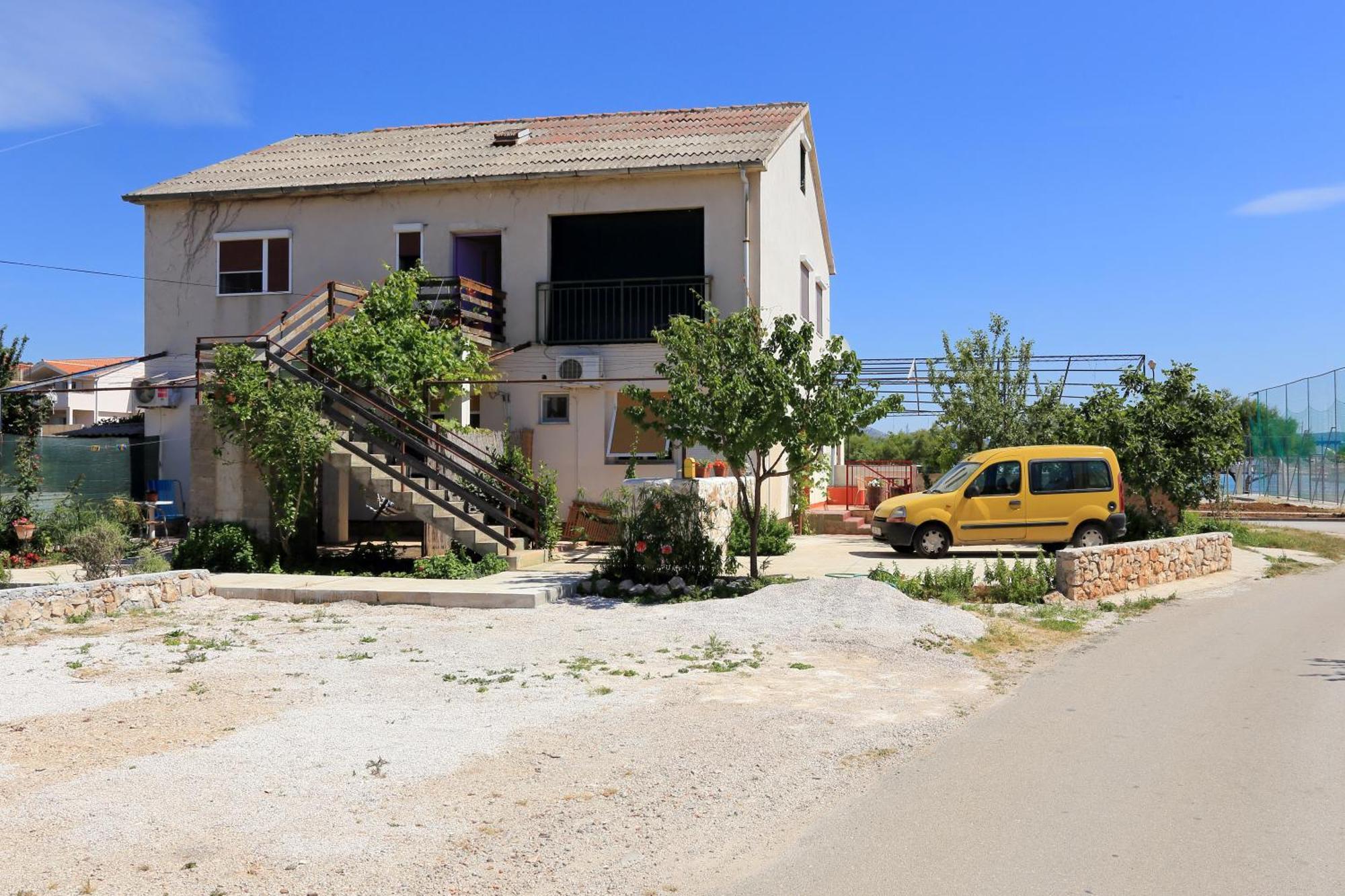 Basil Apartments And Rooms Betina  Buitenkant foto