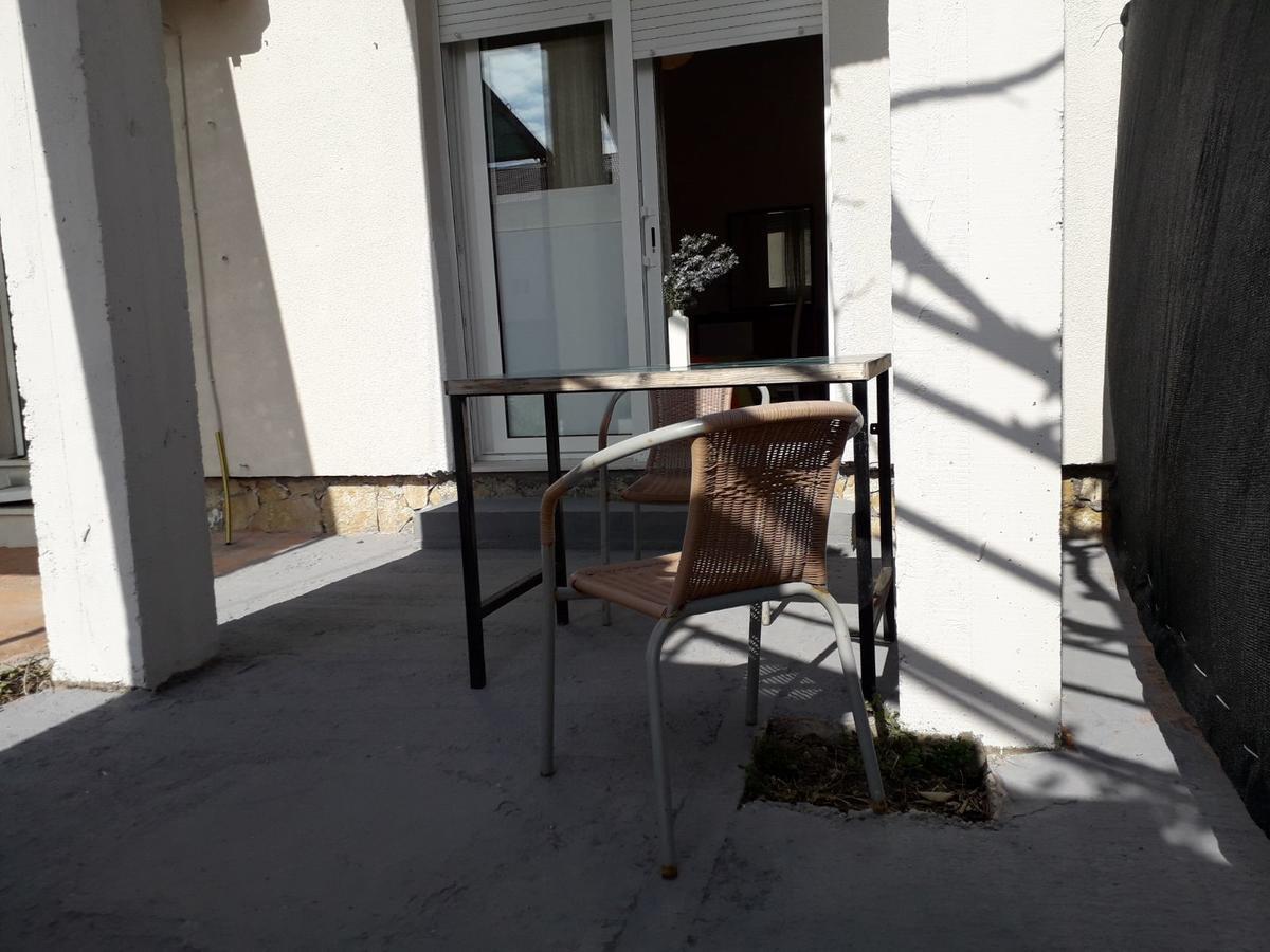 Basil Apartments And Rooms Betina  Buitenkant foto